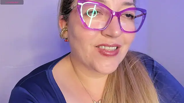 Naty_Mature_: онлайн-секс-чат