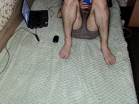 Show modela bul_boy na web-kameri