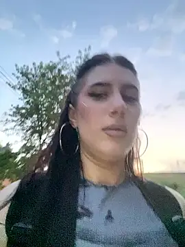 Chat XXX ao vivo de HazelHayesss