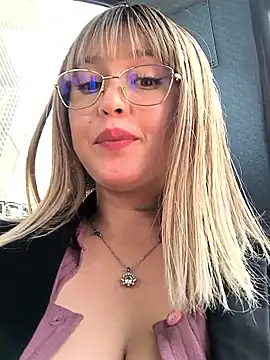 Katy__An Webbikameraesitys