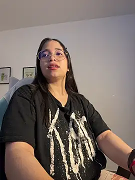 tati_reyess 现场XXX聊天