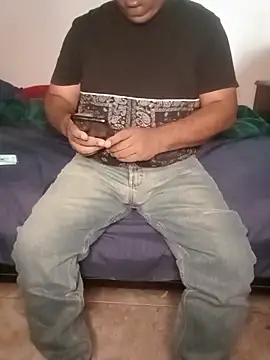 Show modela HomHot47 na web-kameri