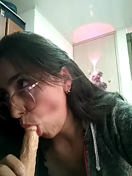 Ma_Alcazar Adlı Modelin Canlı XXX Sohbeti