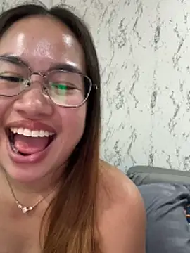 Ponthipのウェブカメラショー