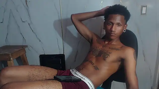 XXX chat uživo modela ManSant