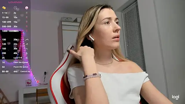 Chat XXX ao vivo de HotCarolineXO