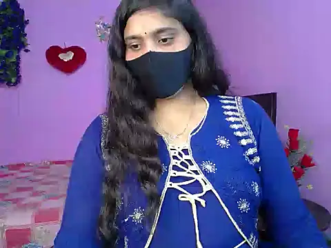 Chat +18 de Maiya_Amber ao vivo