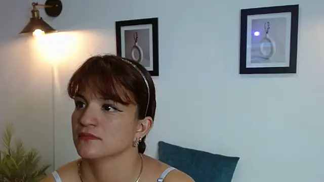 Chat XXX ao vivo de HoneiiQueen