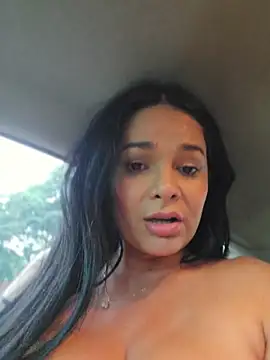 CataleyaRusso's Live XXX Chat