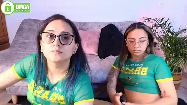 Jules_n_Gia Webcam show