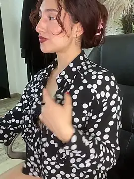 Sabriinaa_Foxx Chat XXX in diretta