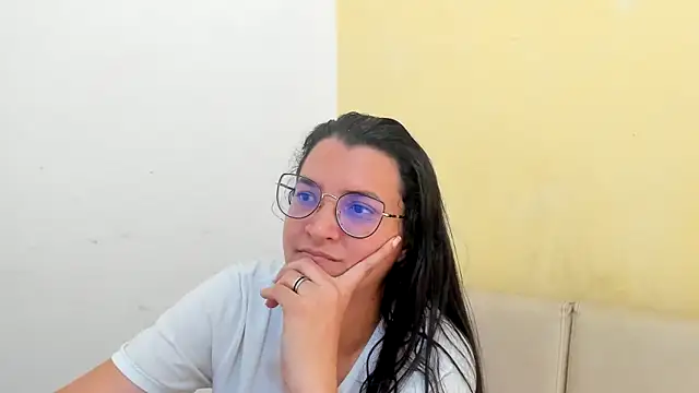 MARILYN_GARCIA 现场XXX聊天