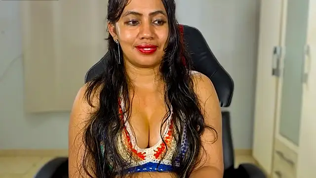 FannyXhot Chat XXX in diretta