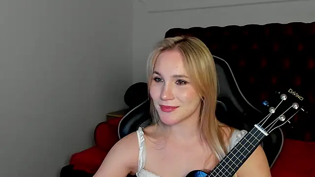 ElaraVoltage Live XXX-Chat