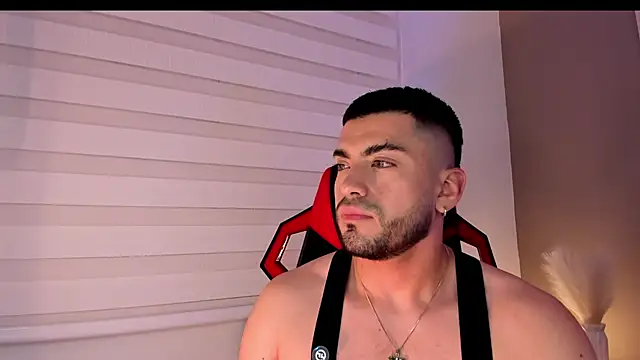 Živý XXX chat Alexander_Diazz