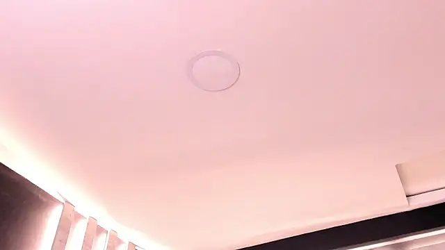 MILATEMPTRESS live XXX chat