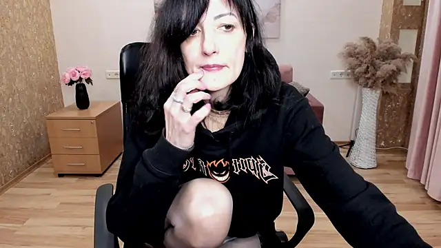 Dana_Haliti Chat XXX in diretta