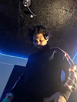 Painstickwes 网络视讯表演