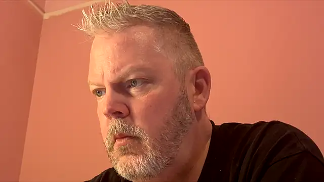 Daddy_Kiefern Webbikameraesitys