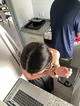 Show de MiaaLunaa na webcam