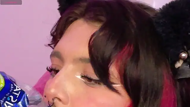 Sachi_Meow লাইভ XXX চ্যাট