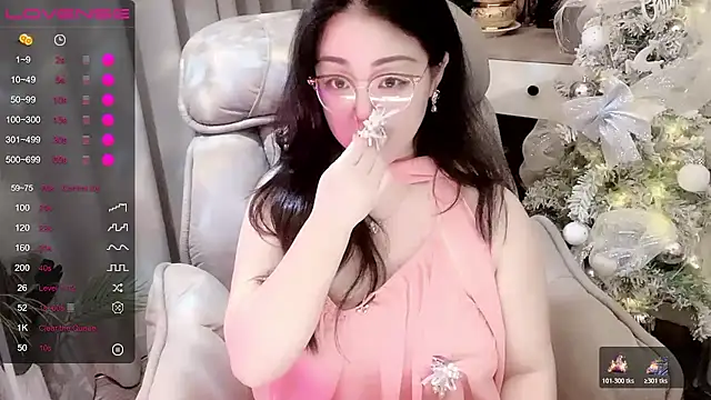 Monica-666888-'s Webcam Show