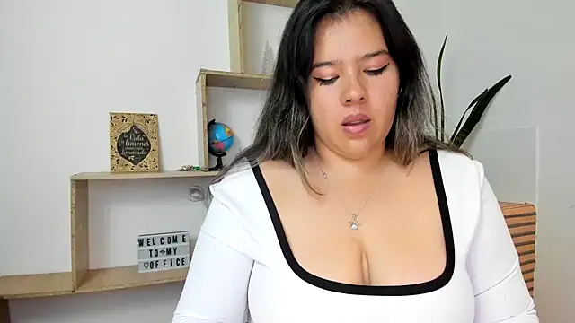 Chat XXX en directo de LinaBrowm