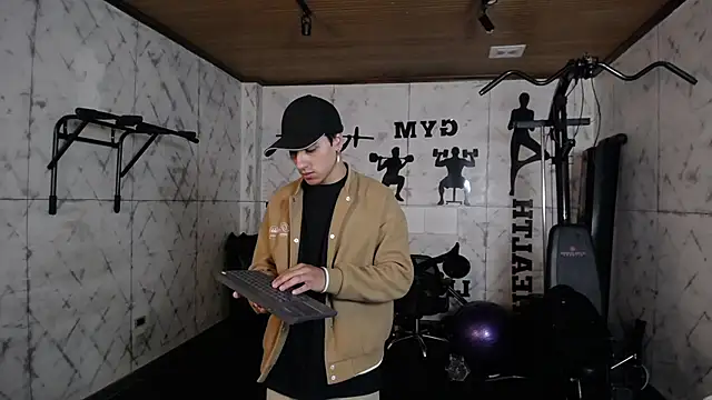 Andy_Joy_のライブXXXチャット