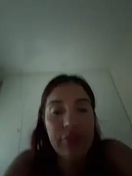 lara_beker 即時 XXX 聊天