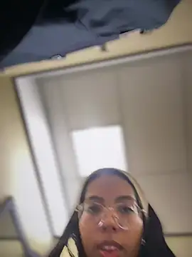 SheenaBrooke webkamerás műsora