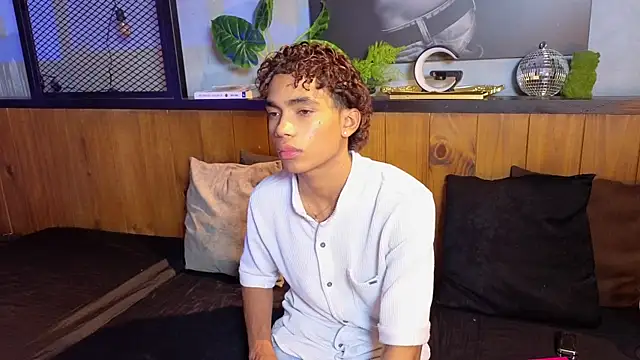 AlanCutee Show Webcam