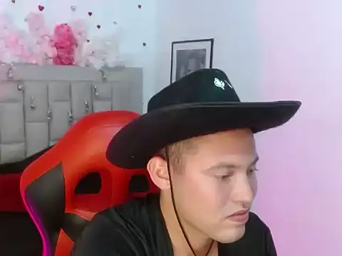 sven_fox723 Chat XXX in diretta