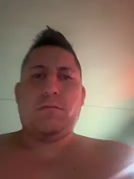 Beto6969@xhのウェブカメラショー