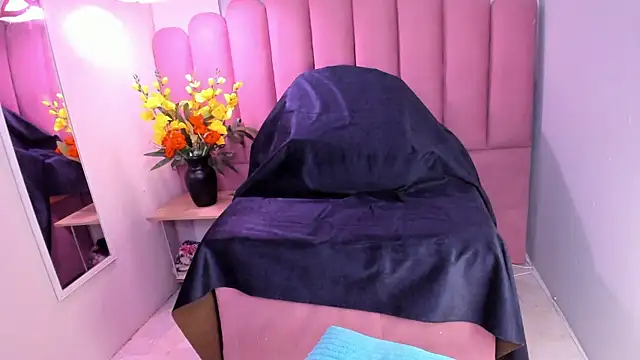 NawtyNanna's Webcam Show