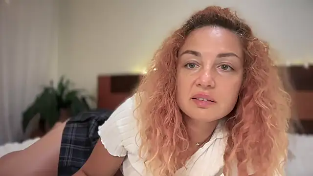 Онлайн чат XXX Reddgiirl