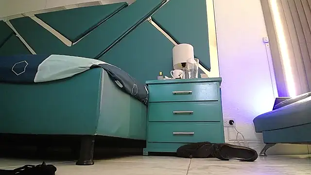 chloe__Jones_ 라이브 XXX 채팅