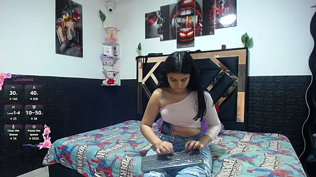 Room_Sin_Reglas' Webcam Show