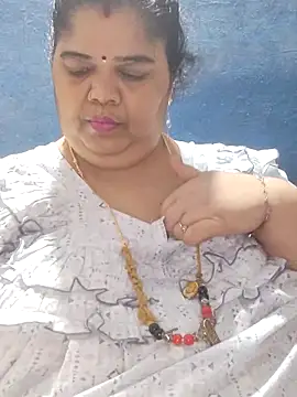 tamilthanushri's Live XXX Chat