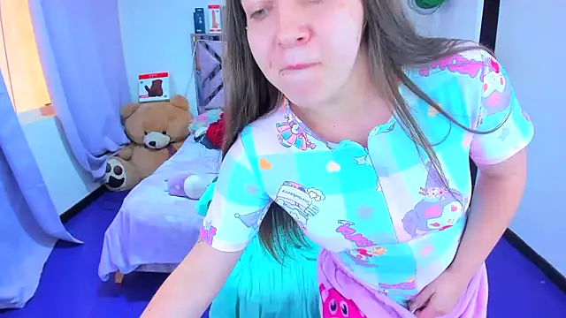 Luna_Analya élő XXX-chatje