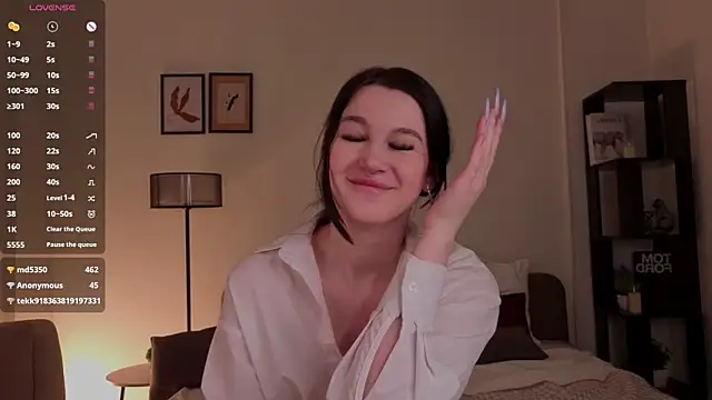 OdaGoding Adlı Modelin Canlı XXX Sohbeti