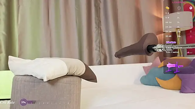 HeyGinger live XXX chat