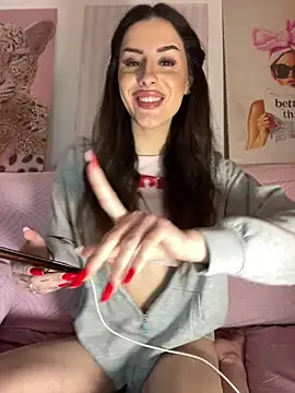 AriaAdda Pertunjukan Webcam