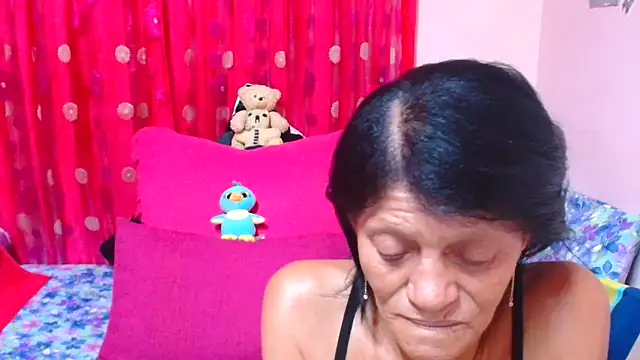 SLUTTYROXY 现场XXX聊天