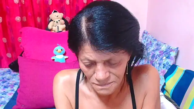 Czat XXX na żywo – SLUTTYROXY