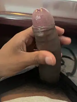 Show modela sexcboi69 na web-kameri