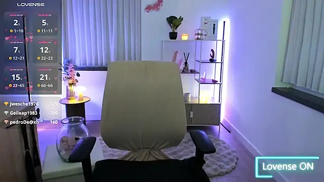 Miss_Lucifer6: απευθείας συνομιλία ΧΧΧ