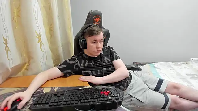 Вебкам-шоу iliaskrislove