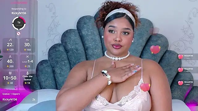 Helena-SnowのライブXXXチャット