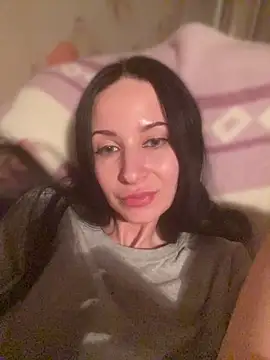 Starry_Siren Adlı Modelin Canlı XXX Sohbeti