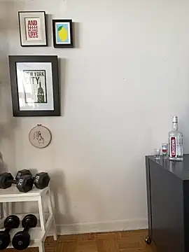 KalebSnow: διαδικτυακό σόου στην κάμερα